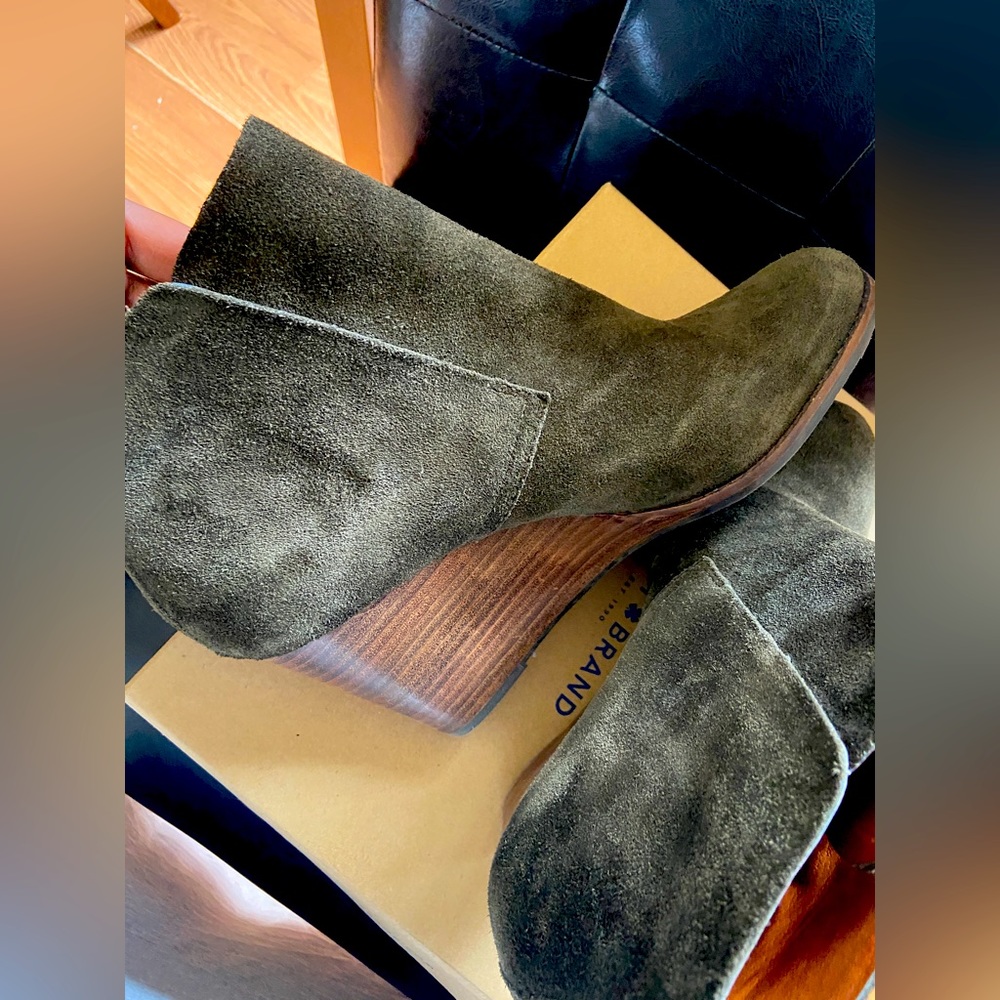 Lucky Brand Dark Moss Oil Suede Shoes - Wedge